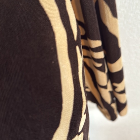 Chico's Black and Tan Patterned Cardigan - Picture 3 of 6